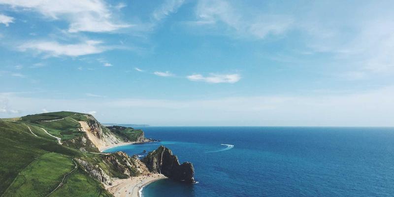 线上作文辅导 vs 传统面授:哪种更能守护孩子的文学净土?